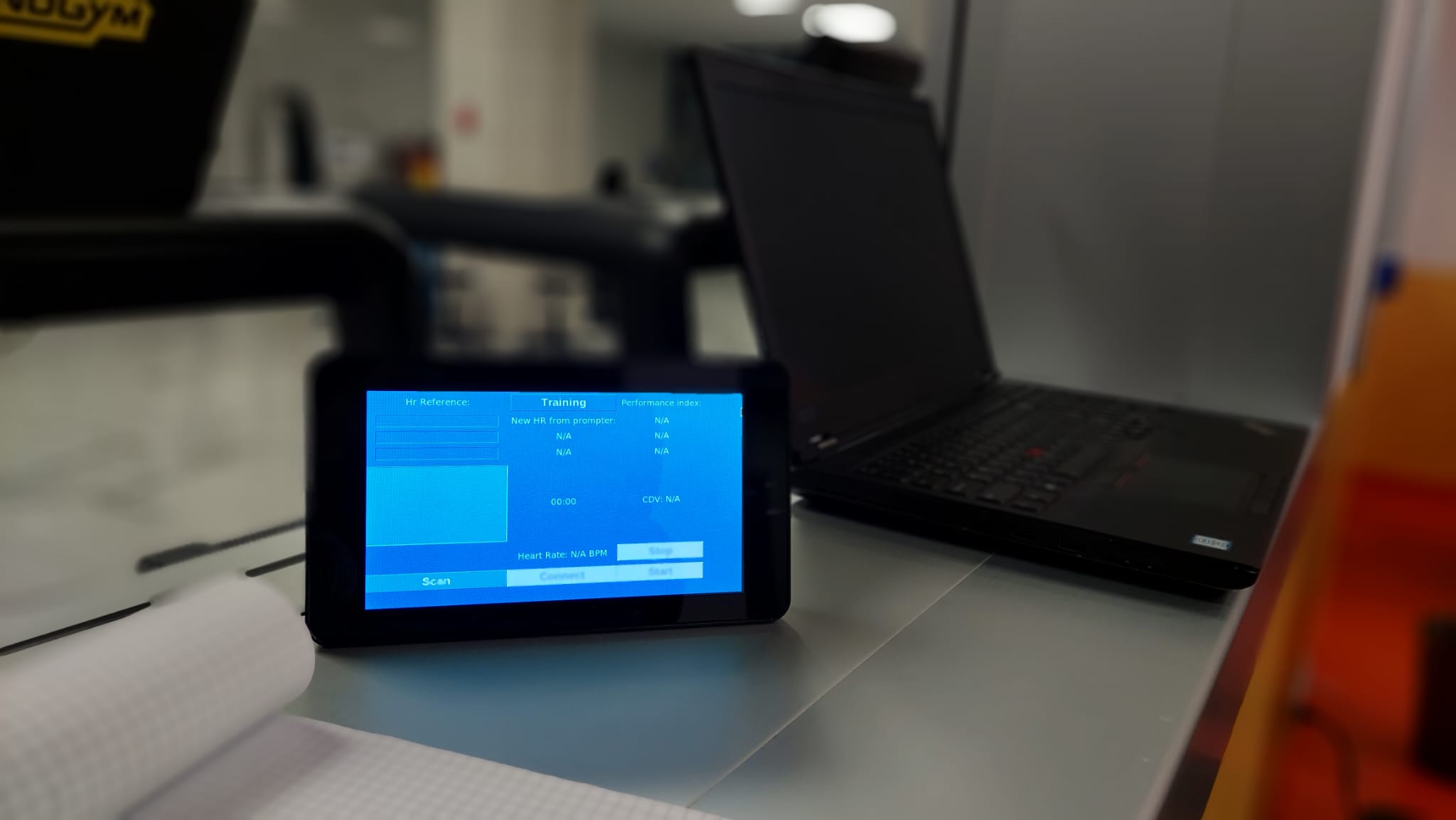 Interfaccia HarmonicV su tablet - Training, riferimento HR, Performance Index